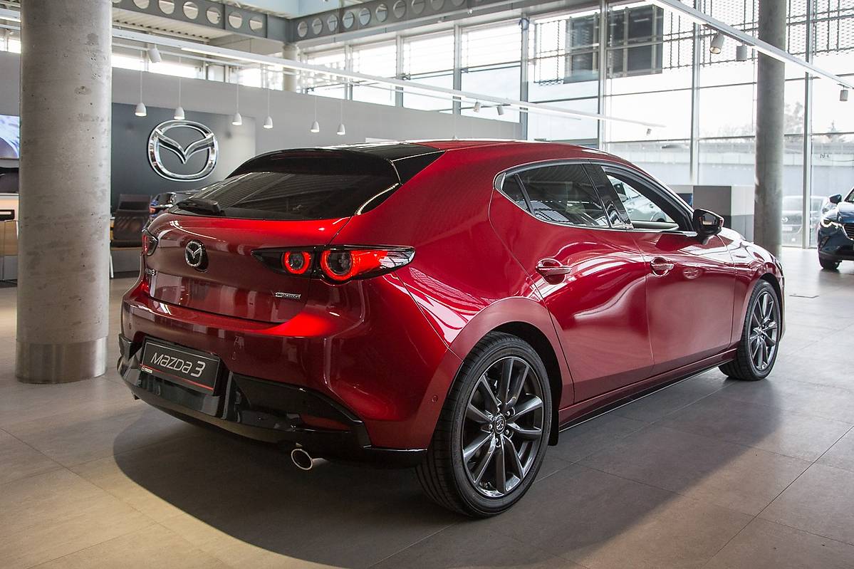Nowa Mazda 3 już w polskich salonach
