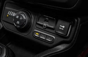 Jeep Renegade PHEV — zdjęcie 7