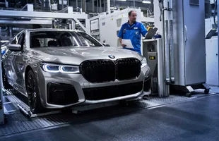 Ruszyła produkcja odświeżonego BMW 7 — zdjęcie 2