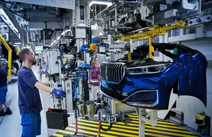 Ruszyła produkcja odświeżonego BMW 7 — zdjęcie 5