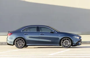 Mercedes-AMG A 35 4Matic w wersji sedan — zdjęcie 5
