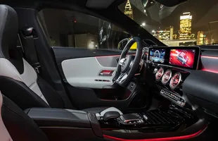 Mercedes-AMG CLA 35 4MATIC — zdjęcie 7