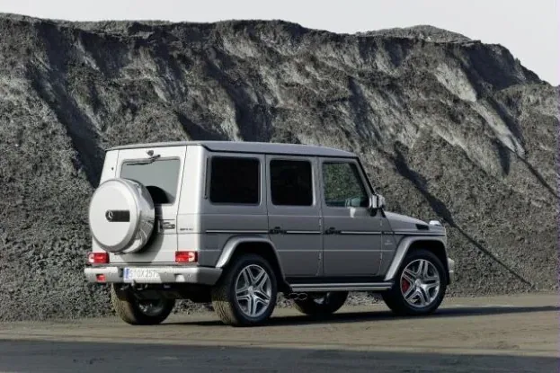 Odświeżony Mercedes klasy G