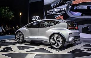 Audi AI:ME. Miejskie auto na prąd