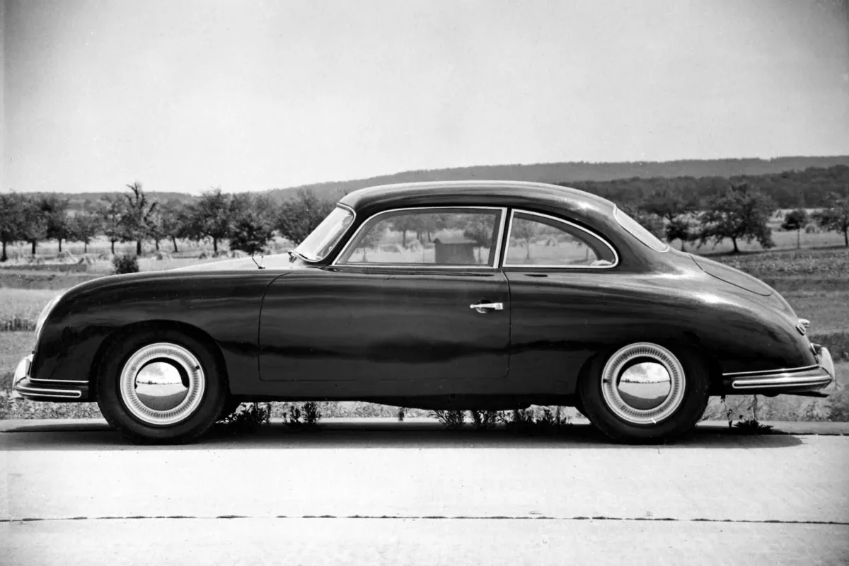Porsche 530 - czteroosobowy prototyp zbudowany na bazie modelu 356 w latach 50-tych
