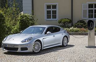 Porsche Panamera ma już 10 lat