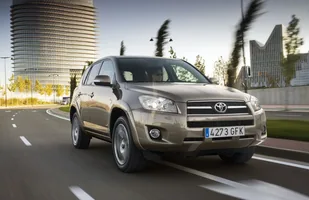Używane: Toyota RAV4 III — zdjęcie 5