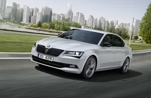 Skoda Superb po liftingu — zdjęcie 2