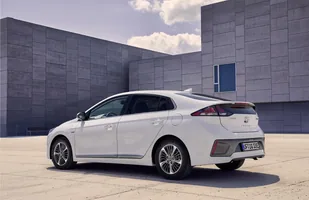 Hyundai Ioniq po liftingu — zdjęcie 8