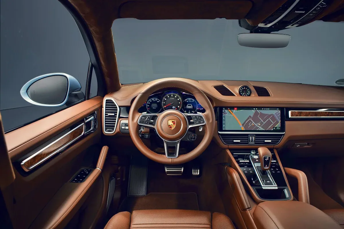 Porsche Cayenne S Coupe nadjeżdża