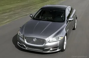 W angielskim stylu. Oto Jaguar  XJ Ultimate — zdjęcie 3