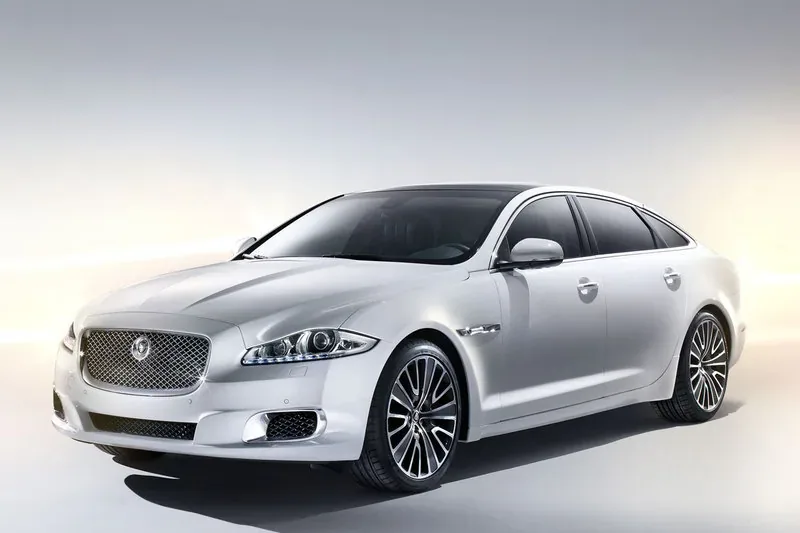 Jaguar XJ Ultimate