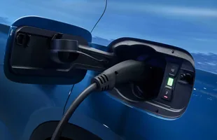 Audi Q5 55 TFSI e quattro — zdjęcie 2