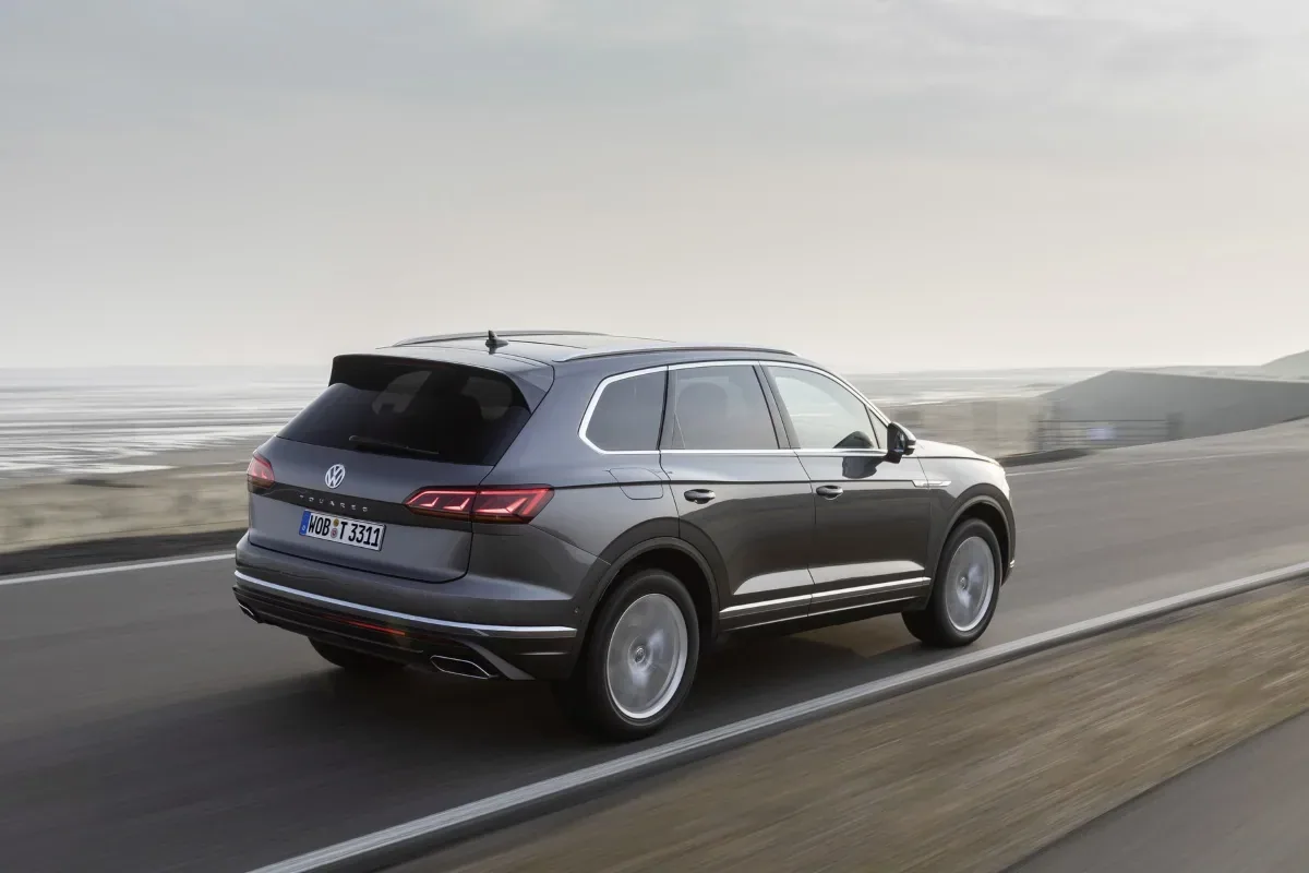 Volkswagen Touareg V8