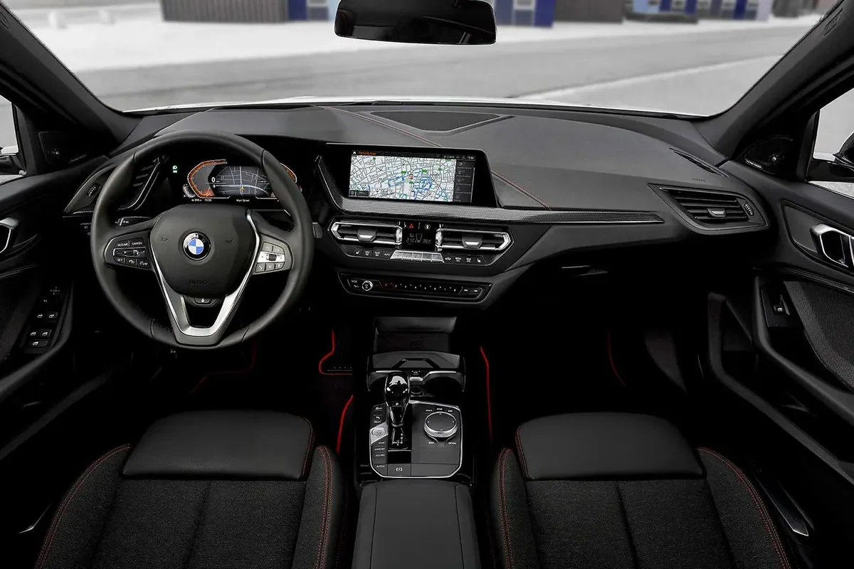 Nowe BMW 1. Napęd na przód i 3 cylindry