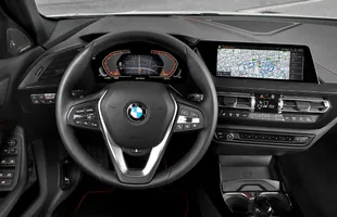 Nowe BMW 1. Napęd na przód i 3 cylindry — zdjęcie 6