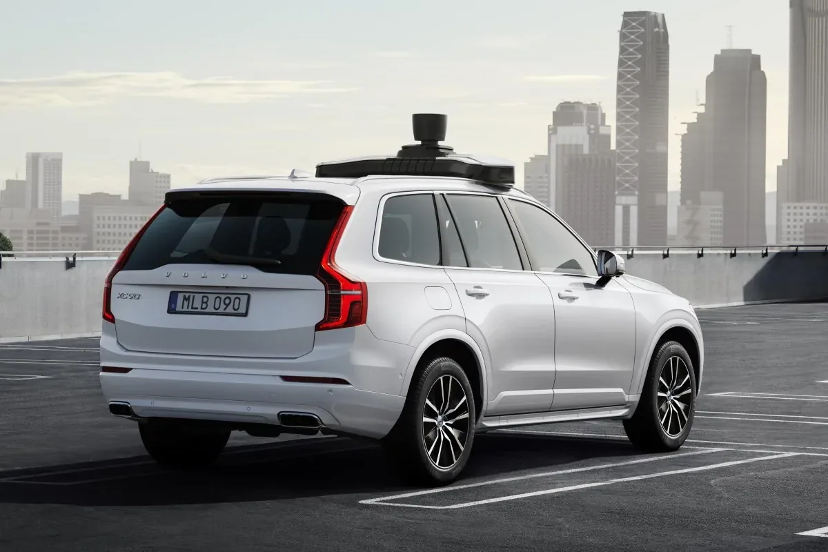 Autonomiczne Volvo XC90