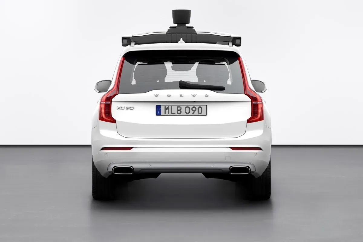 Autonomiczne Volvo XC90