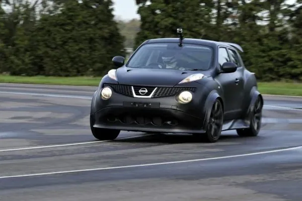 Nissan Juke-R
