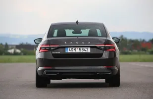 Skoda Superb po modernizacji — zdjęcie 3