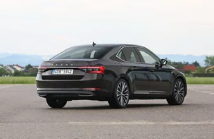 Skoda Superb po modernizacji — zdjęcie 4