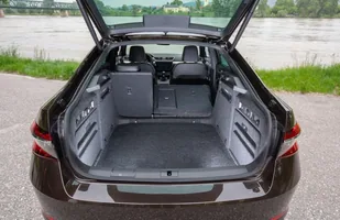 Skoda Superb po modernizacji — zdjęcie 6