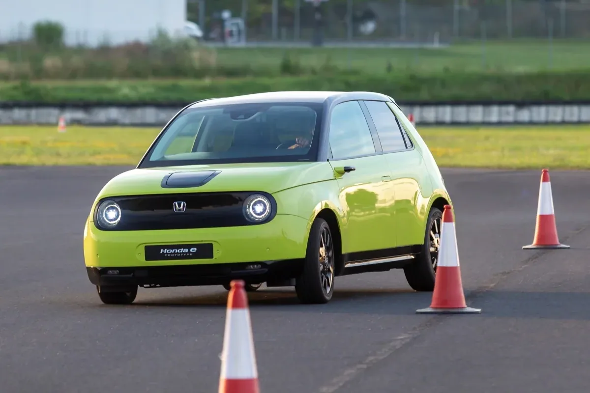Honda e