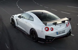 Nissan GT-R Nismo 2020 już jest — zdjęcie 5