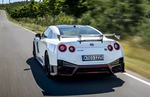 Nissan GT-R Nismo 2020 już jest — zdjęcie 6