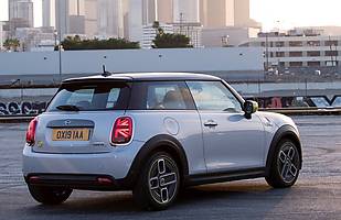 Mini Cooper SE. Pierwsze elektryczne!