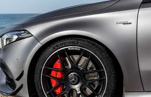 Mercedesy-AMG A45, CLA 45 i CLA Shooting Brake — zdjęcie 2
