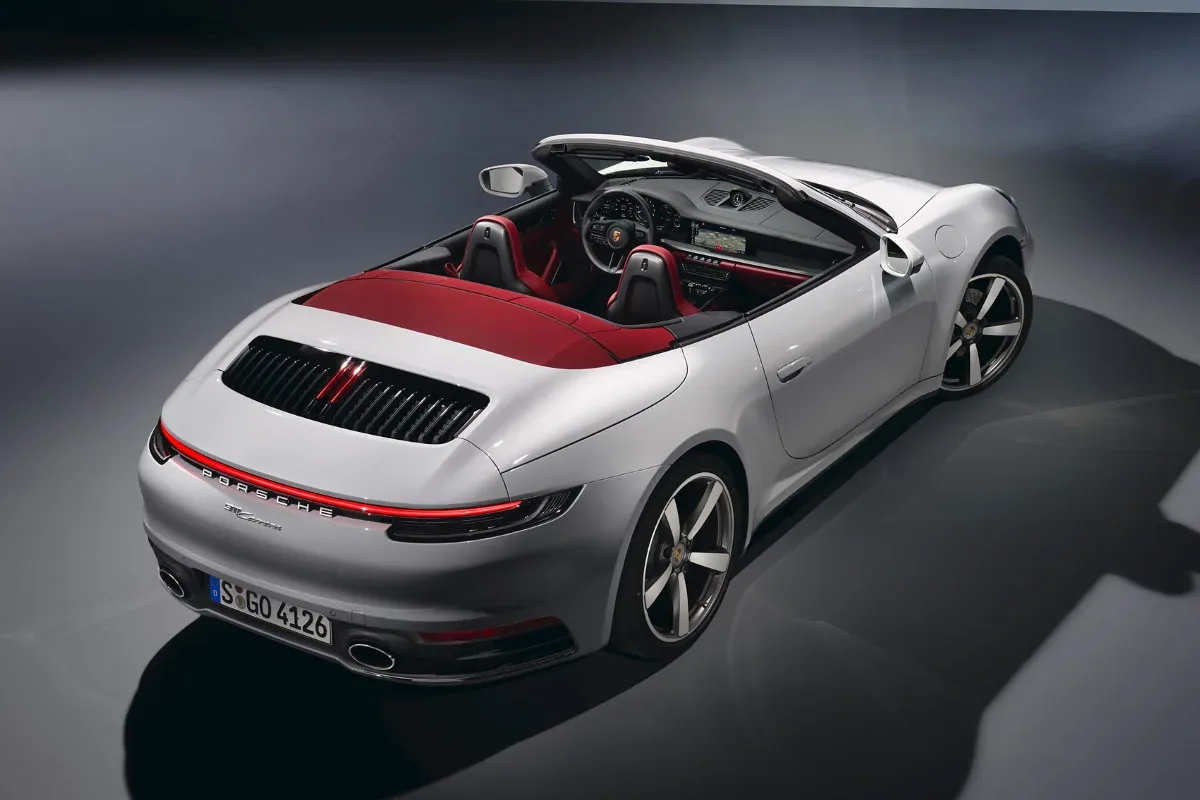 Porsche 911 Carrera