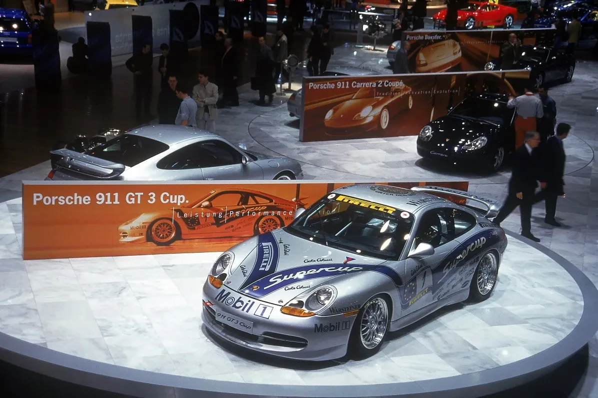 Debiut Porsche 911 (996) na salonie w Genewie w 1999 roku