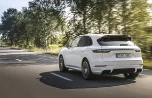 Porsche Cayenne Turbo S E-Hybrid. Nowa, topowa wersja — zdjęcie 4