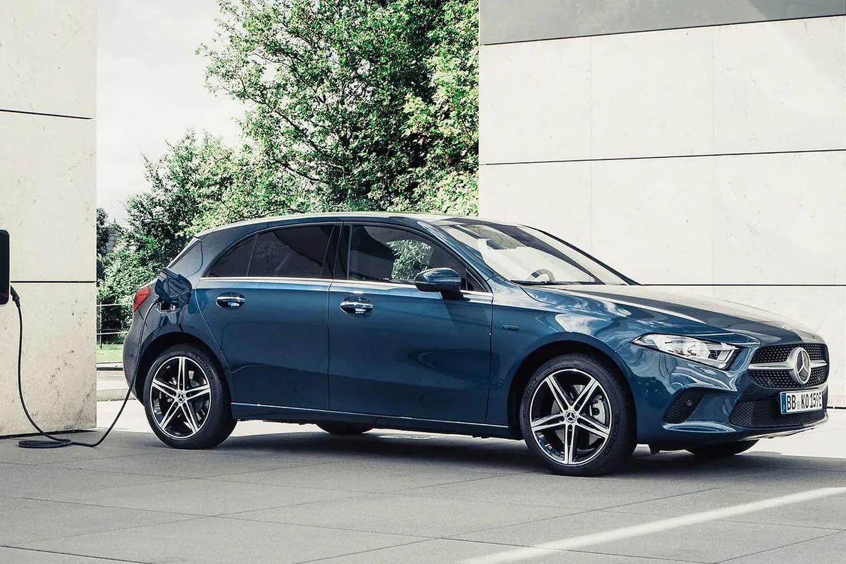 Mercedes A 250 e