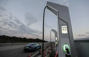 Testy długodystansowe Porsche Taycan — zdjęcie 3