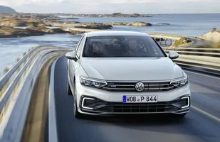 Volkswagen Passat GTE z większym zasięgiem — zdjęcie 4