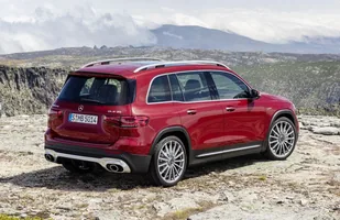 Mercedes-AMG GLB 35 4Matic — zdjęcie 2