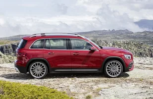 Mercedes-AMG GLB 35 4Matic — zdjęcie 4