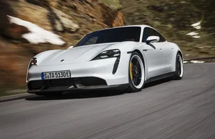 Porsche Taycan oficjalnie pokazane! — zdjęcie 8
