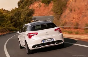 Citroen DS5 za 100 tys. zł. Ma prawie wszystko — zdjęcie 2
