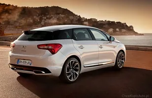 Citroen DS5 za 100 tys. zł. Ma prawie wszystko — zdjęcie 5