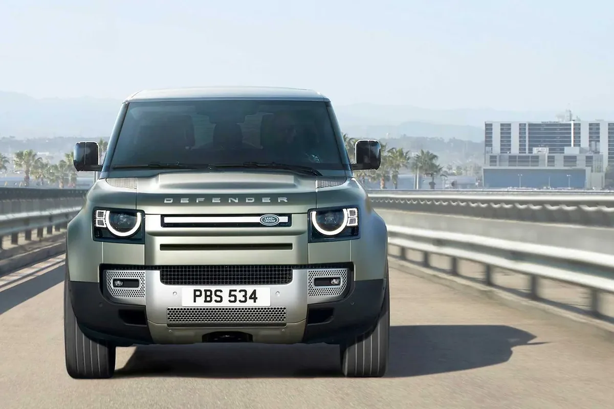 Land Rover Defender 2020