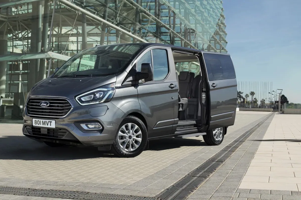 Ford we Frankfurcie. Całkowicie "elektryczne" stoisko!