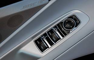 Chevrolet Corvette Stingray Convertible