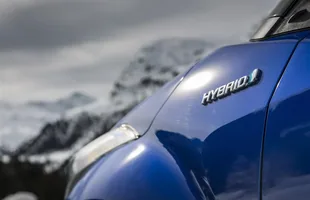 Rekordowa sprzedaż hybryd Toyoty — zdjęcie 3