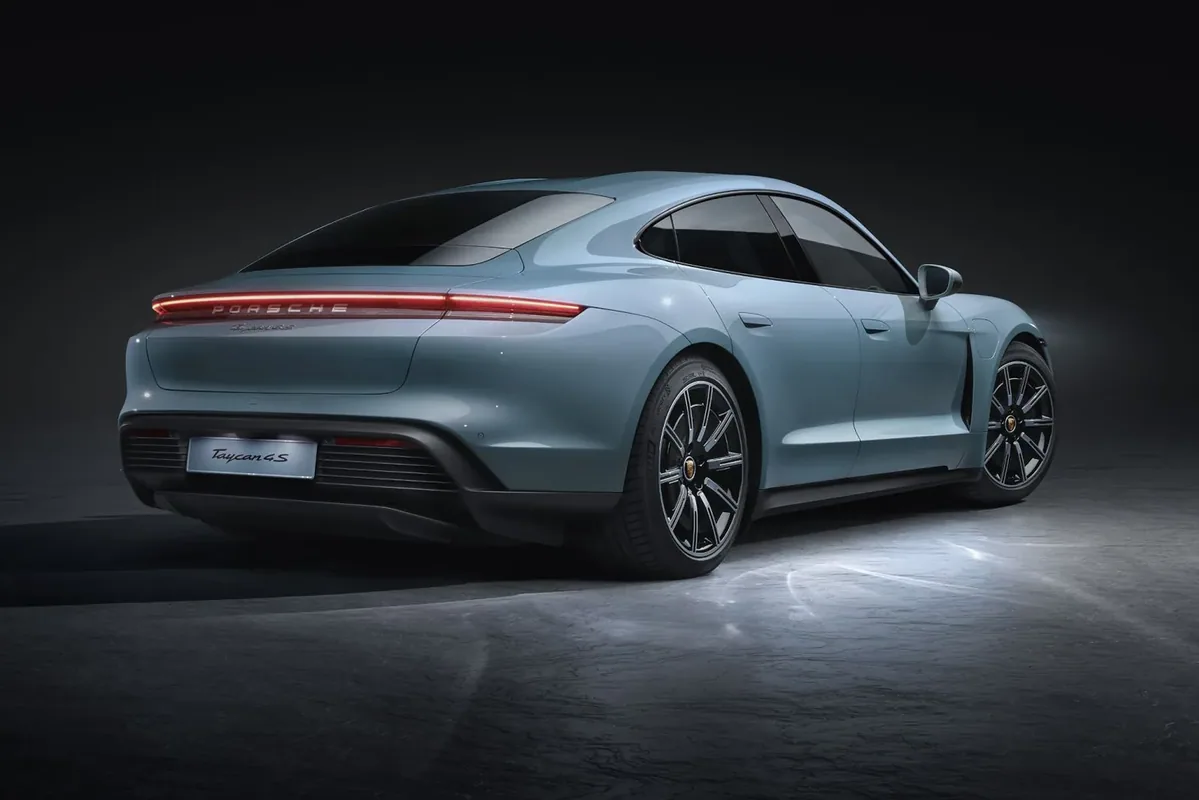 Porsche Taycan 4S