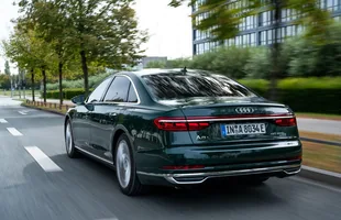 Audi A8 L 60 TFSI e quattro. Luksusowa hybryda — zdjęcie 2