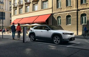Mazda MX-30. Pierwsza na prąd! — zdjęcie 3