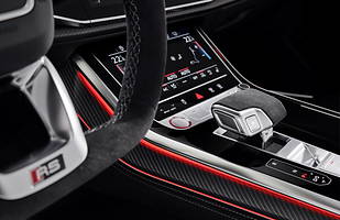 Audi RS Q8. Potężny SUV z niezwykłymi osiągami